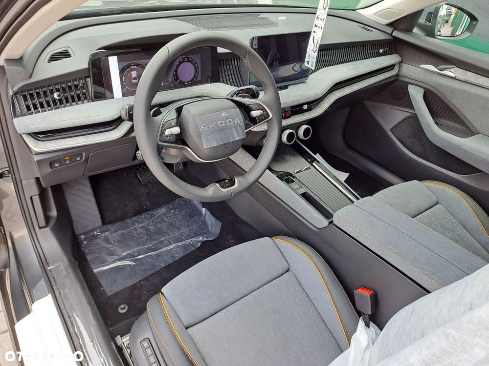 Skoda Superb 2.0 TDI SCR Drive DSG - 6