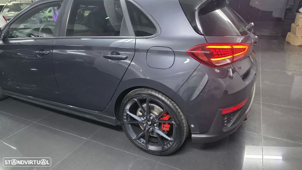 Hyundai i30 N 2.0 T-GDi Pack Performance 8DCT - 27