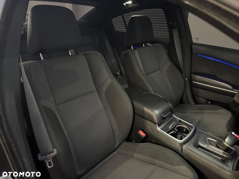 Dodge Charger 5.7 R/T - 18