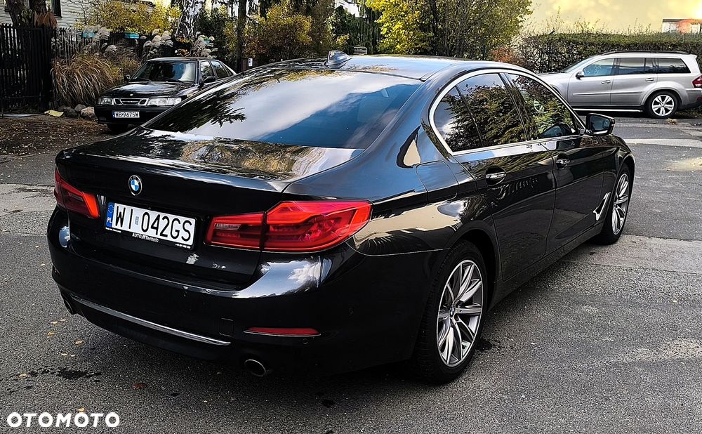 BMW Seria 5 530i xDrive - 7