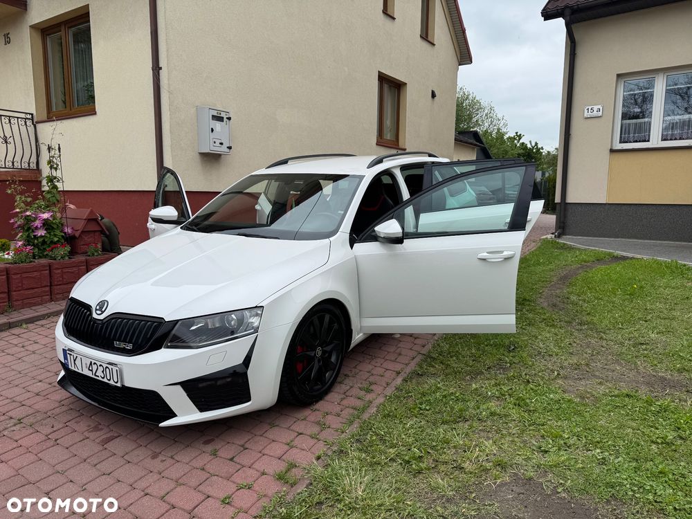 Skoda Octavia 2.0 TDI RS DSG - 11
