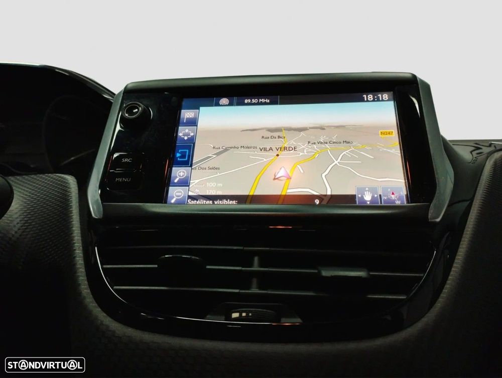 Peugeot 208 1.2 VTi SE Style - 6