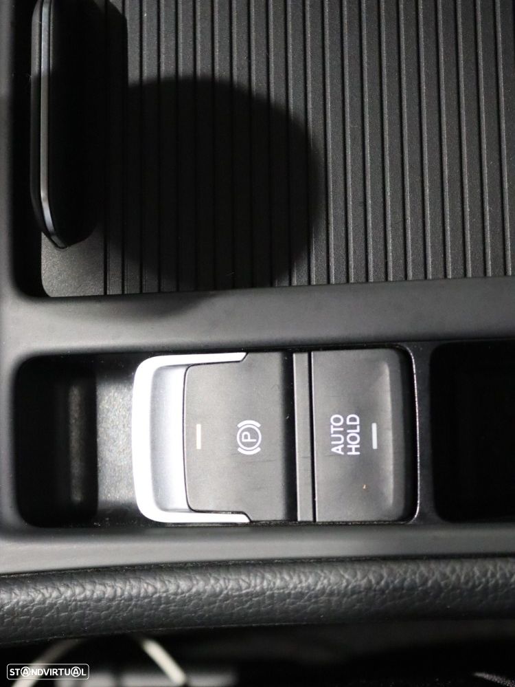 VW Golf 1.6 TDi BlueMotion Confortline - 22