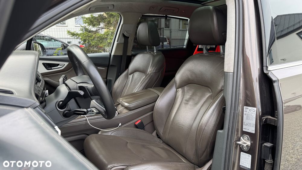Audi Q7 - 9