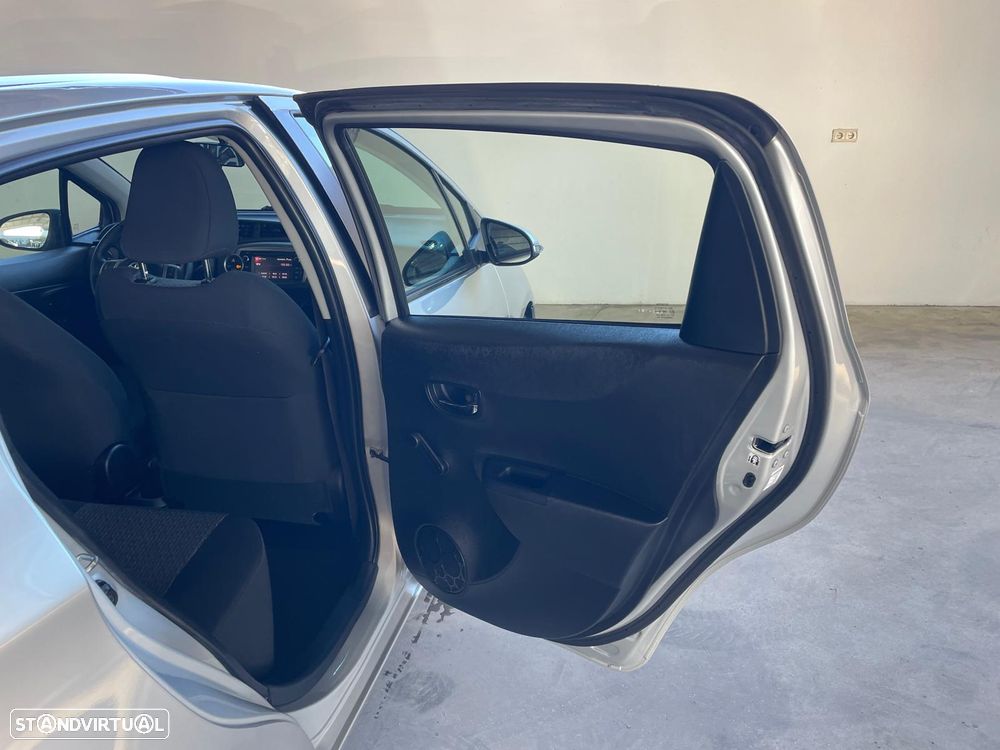 Toyota Yaris 1.4 D-4D AC Manual - 23