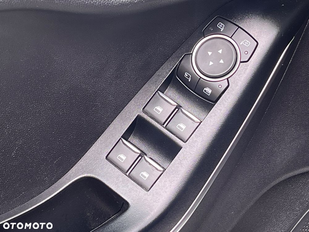 Ford Fiesta 1.0 EcoBoost S&S ST-LINE - 22