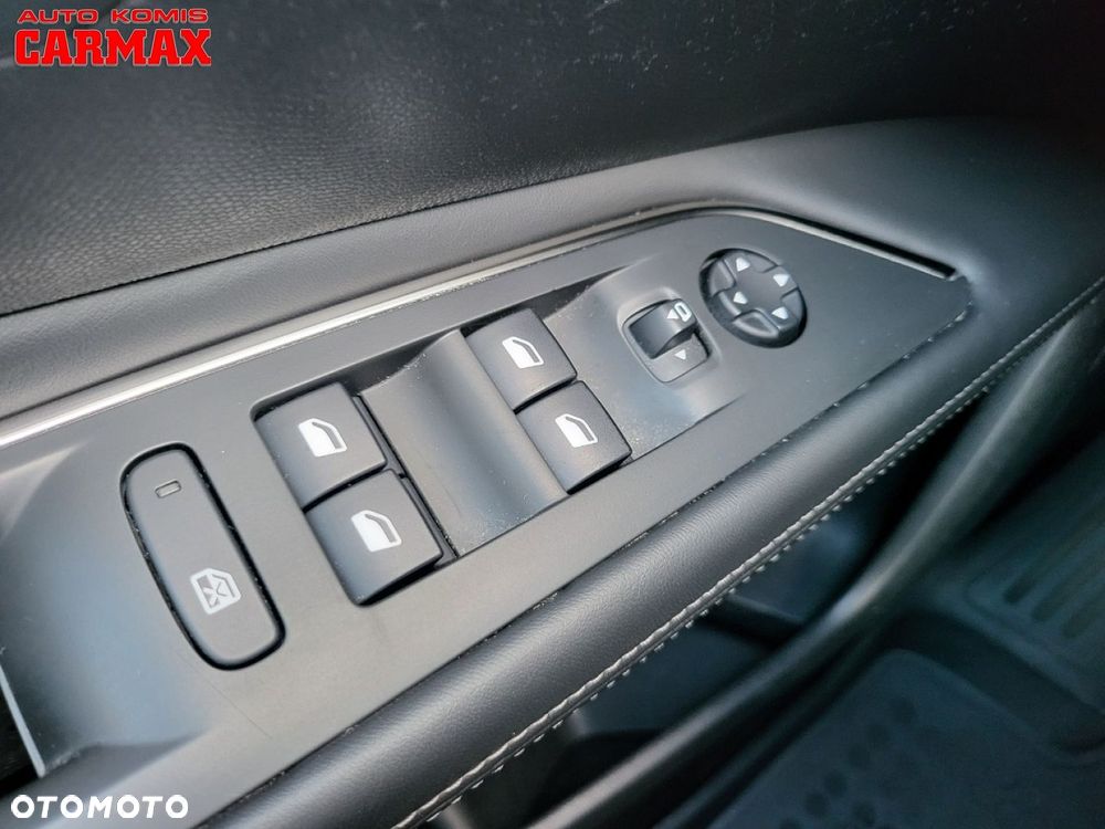 Peugeot 3008 1.6 BlueHDi Allure S&S - 26