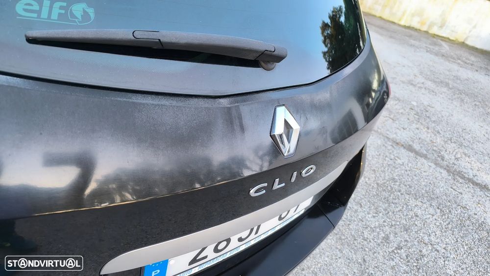 Renault Clio Sport Tourer - 32