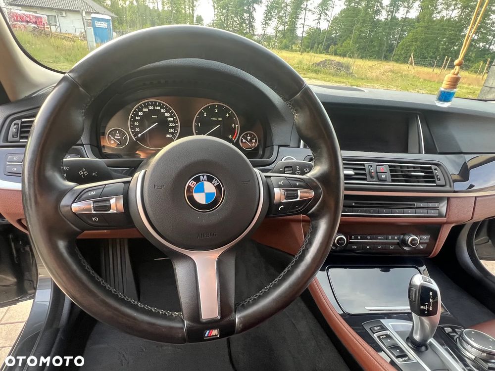 BMW Seria 5 520d Luxury Line - 15
