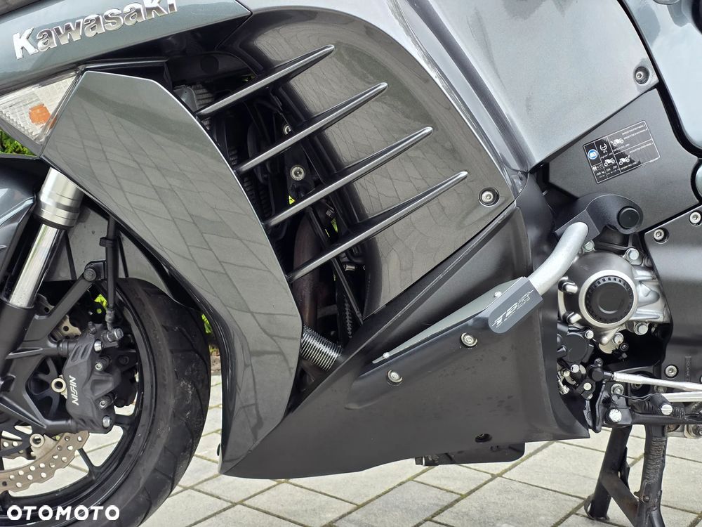 Kawasaki GTR - 29