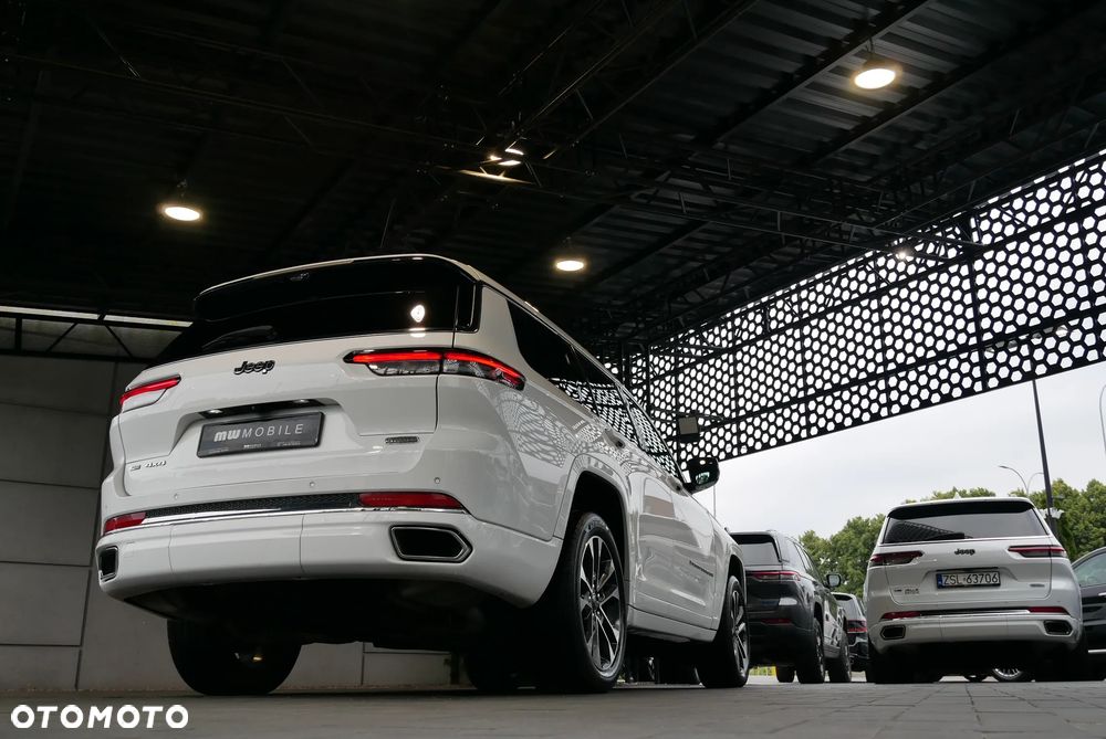 Jeep Grand Cherokee - 40