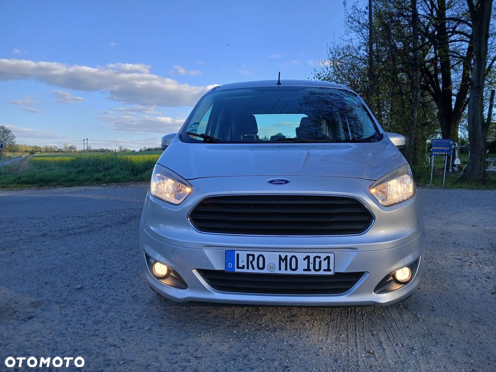 Ford Tourneo Courier 1.0 EcoBoost Titanium - 21