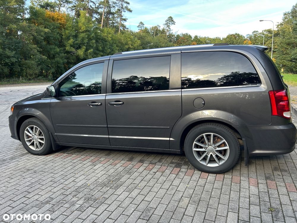 Dodge Grand Caravan 3.6 R/T - 5