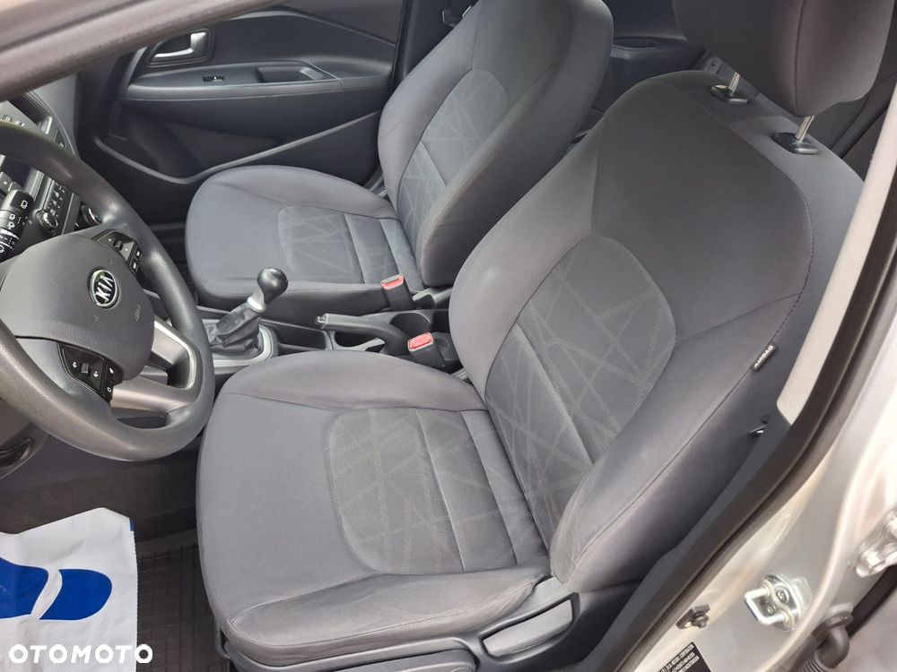 Kia Rio 1.2 ISG Dream Team Edition - 18