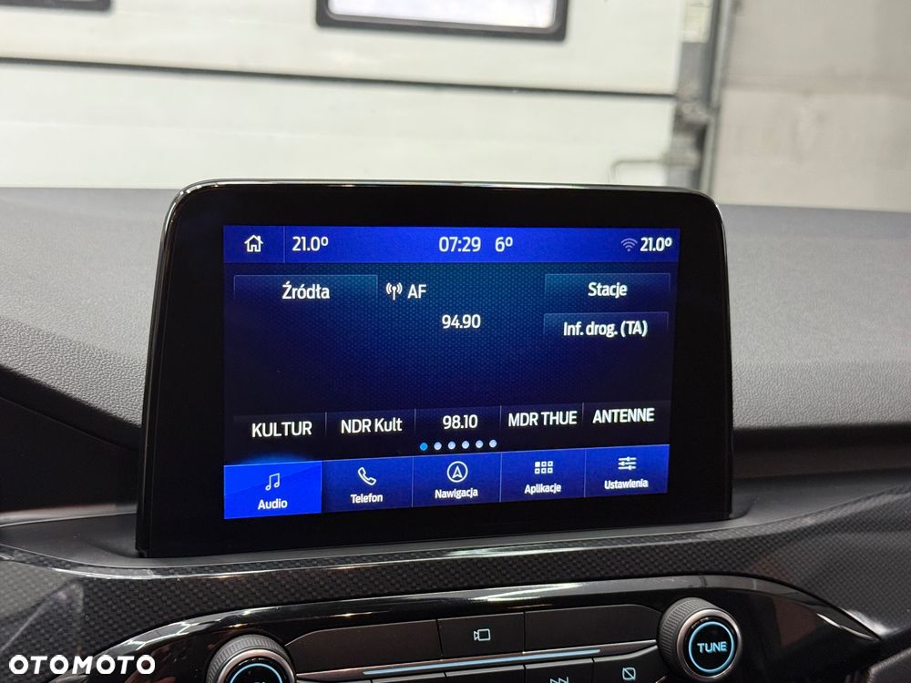 Ford Kuga 2.0 TDCi 2x4 ST-Line - 23