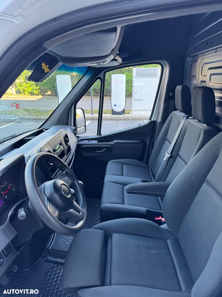 Mercedes-Benz Sprinter - 34