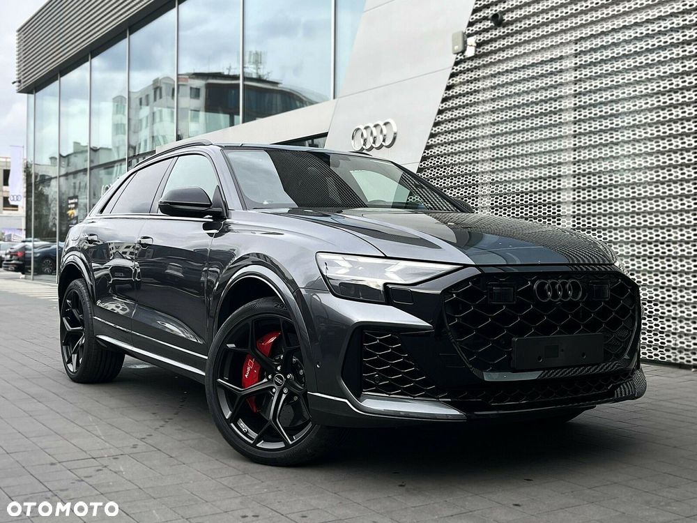 Audi RS Q8 - 2