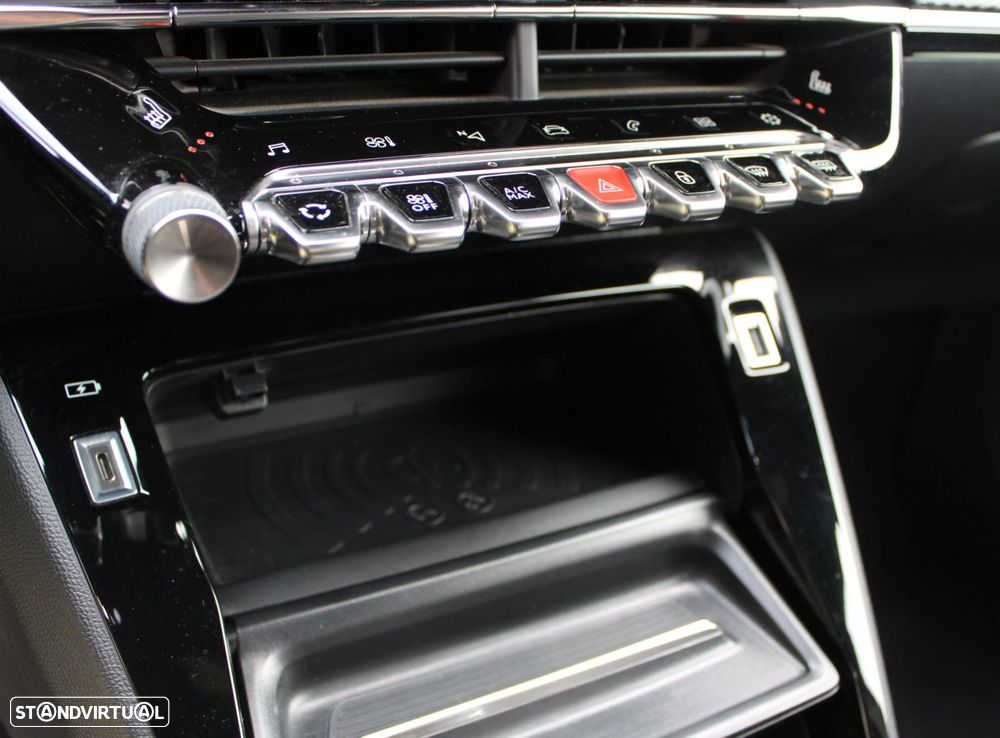 Peugeot 2008 1.2 PureTech GT EAT8 - 8