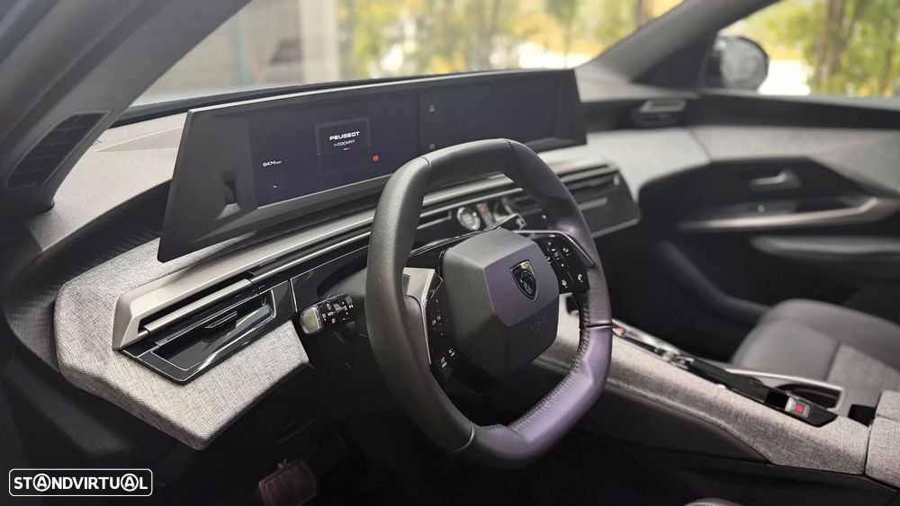 Peugeot 3008 1.2 Hybrid Allure e-DCS6 - 12