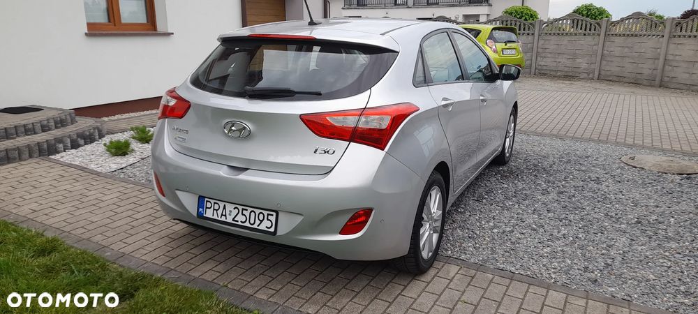 Hyundai i30 i30cw 1.4 Fifa World Cup Edition - 2