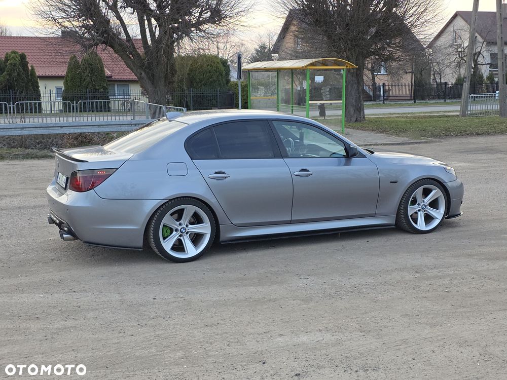 BMW Seria 5 520i - 7