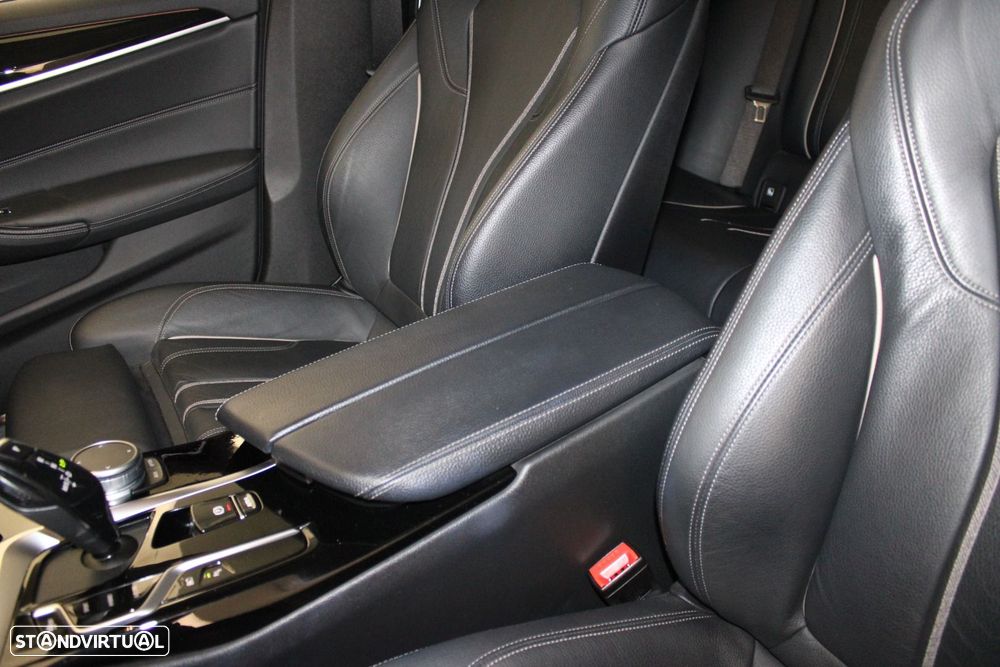 BMW 530 e Aut. - 37