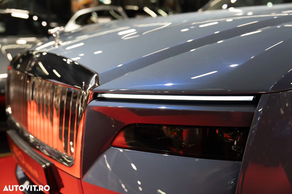 Rolls-Royce Spectre - 3