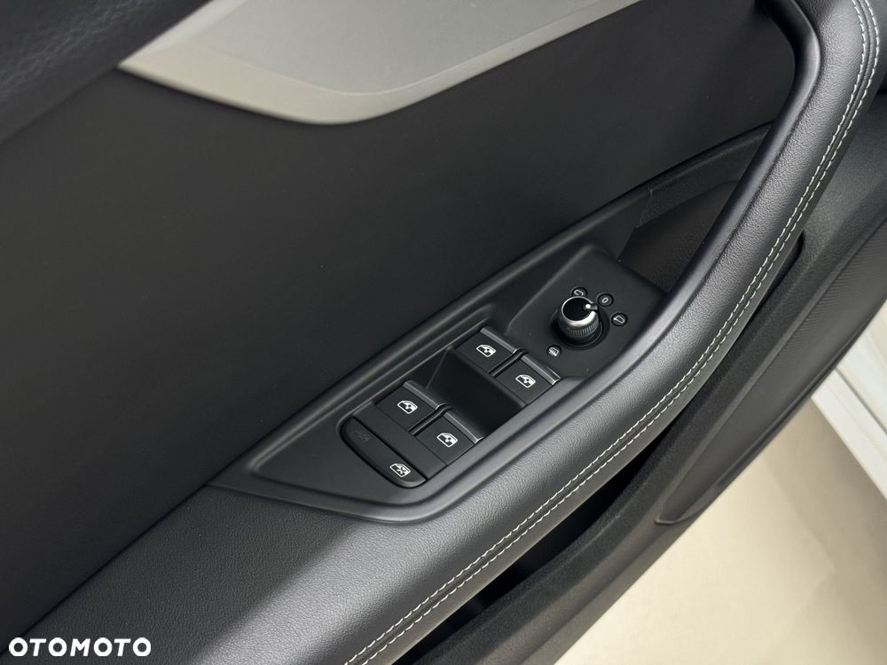 Audi A4 Limousine - 21