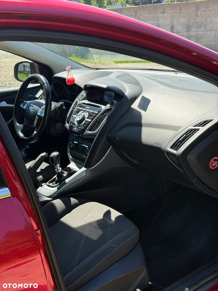 Ford Focus 1.6 EcoBoost Edition - 19