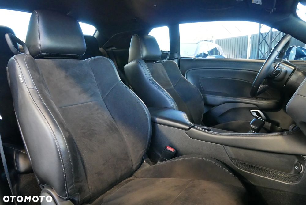 Dodge Challenger 5.7 R/T - 11