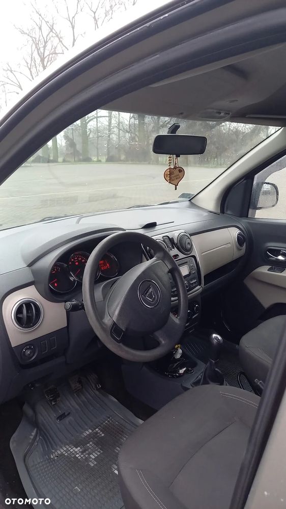 Dacia Lodgy 1.2 TCe Stepway - 11