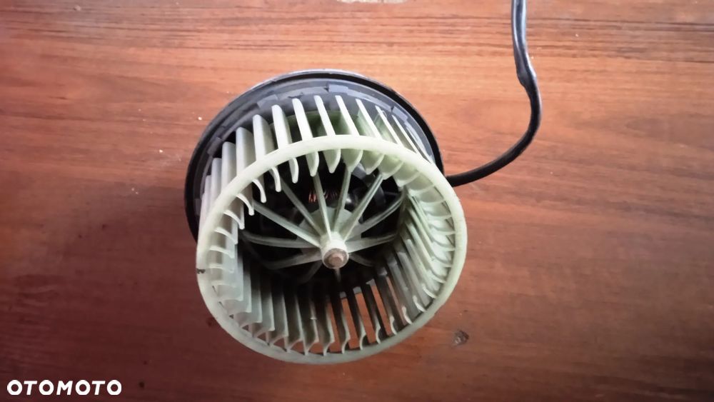 Dmuchawa nagrzewnicy audi 80 vw passat b4	893819021 3137020009 - 3