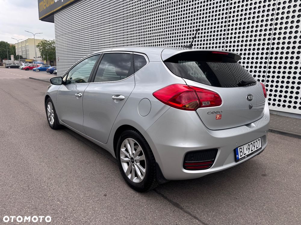 Kia Ceed 1.6 GDI DCT Platinum Edition - 3