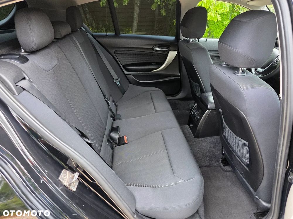 BMW Seria 1 118d DPF - 26