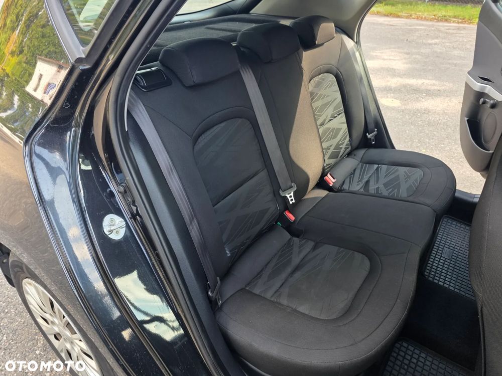 Kia Ceed Cee'd 1.6 CRDi M - 13