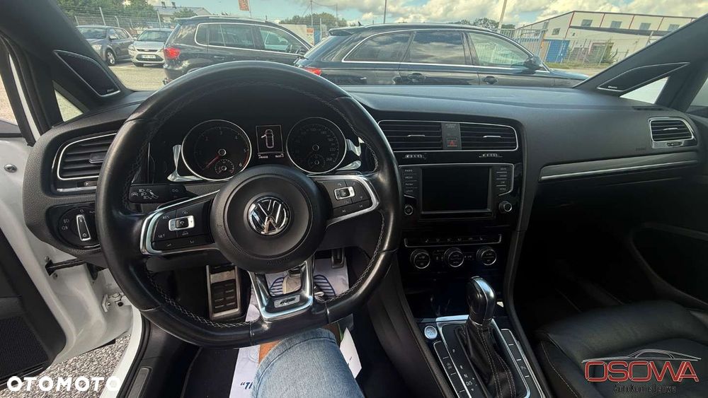 Volkswagen Golf Variant 2.0 TDI SCR DSG R-Line - 11