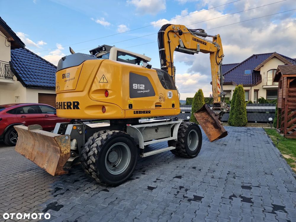 Liebherr A912 Compact - 6