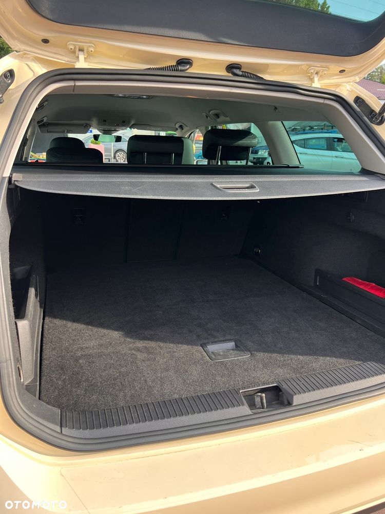 Volkswagen Passat 2.0 TDI EVO Business DSG - 12