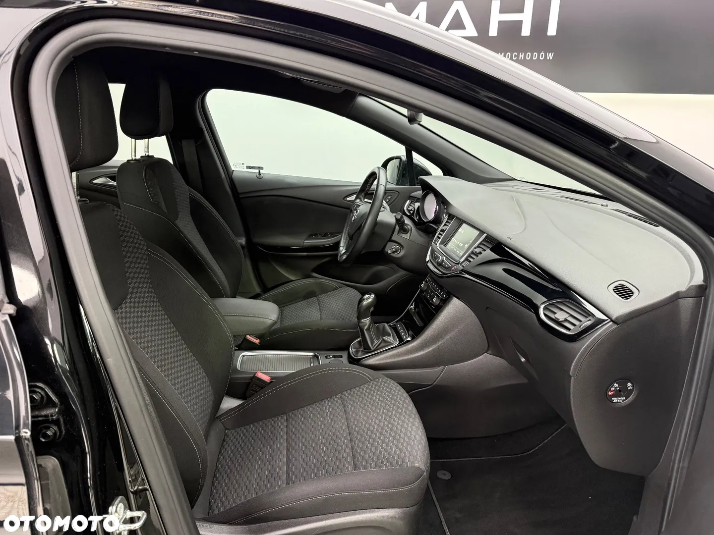 Opel Astra 1.6 D (CDTI) Dynamic - 18