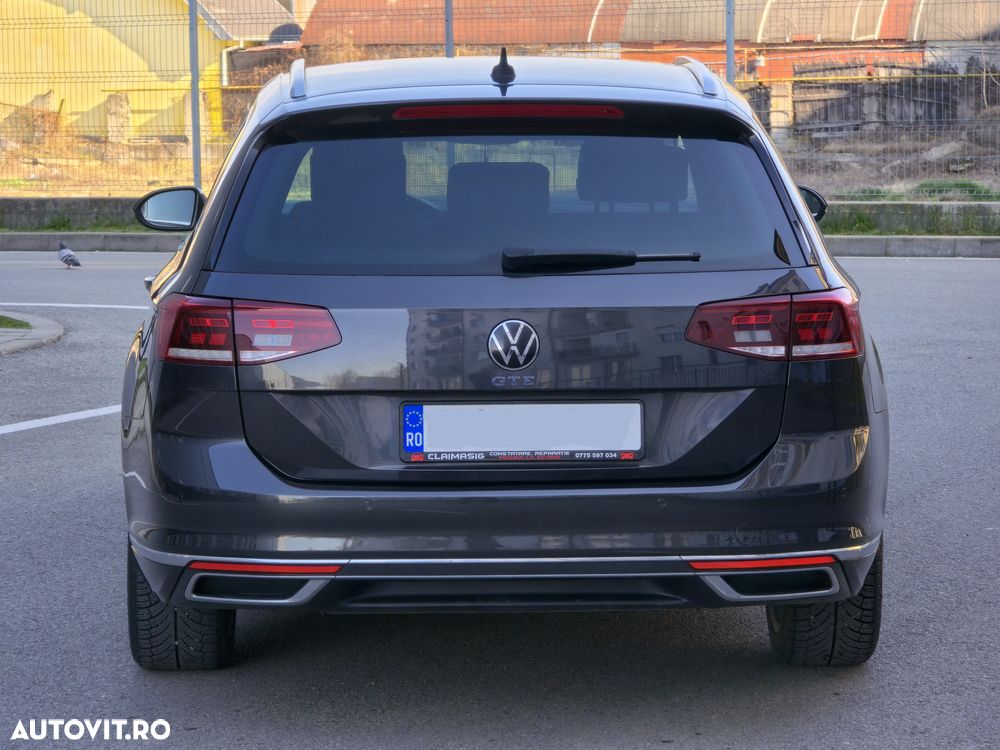 Volkswagen Passat - 13