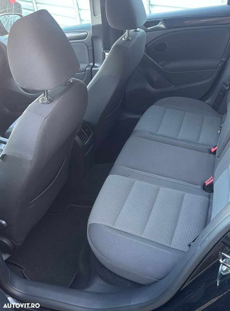 Volkswagen Golf 1.6 TDI DPF BlueMotion Technology Comfortline - 12