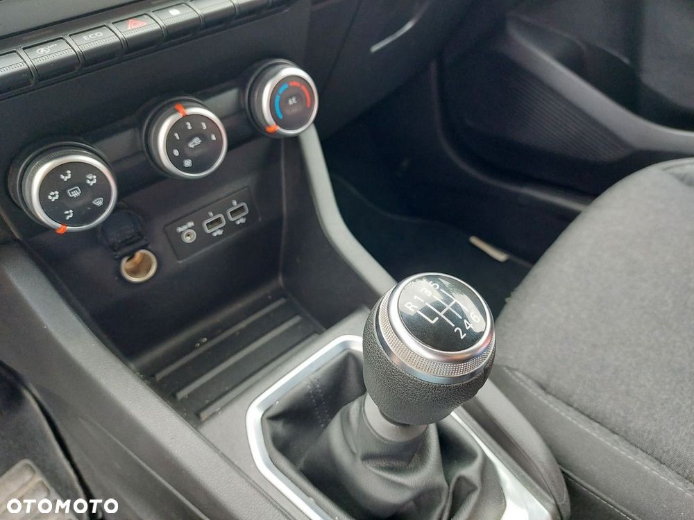 Renault Clio - 26
