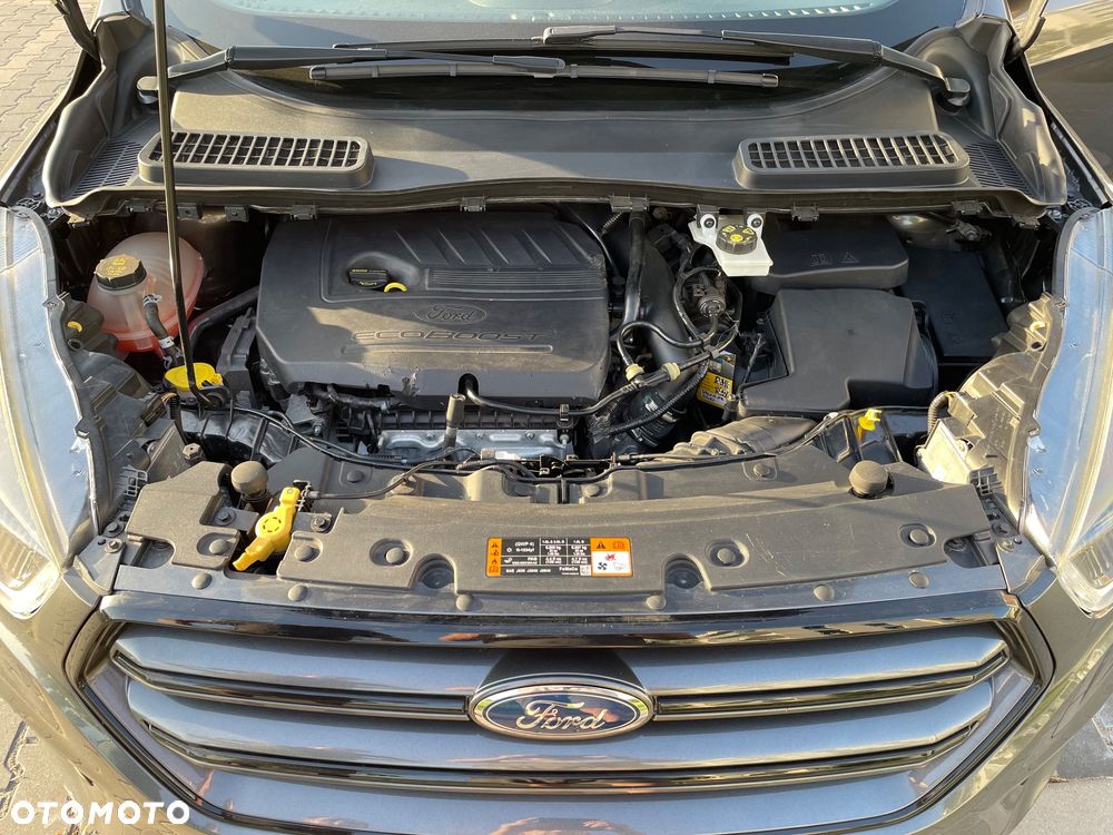 Ford Kuga 1.5 EcoBoost 2x4 ST-Line - 26