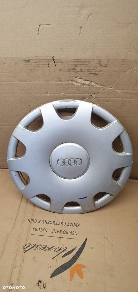 Dekielek kołpak kapsel 15" Audi 4A0601147A - 2