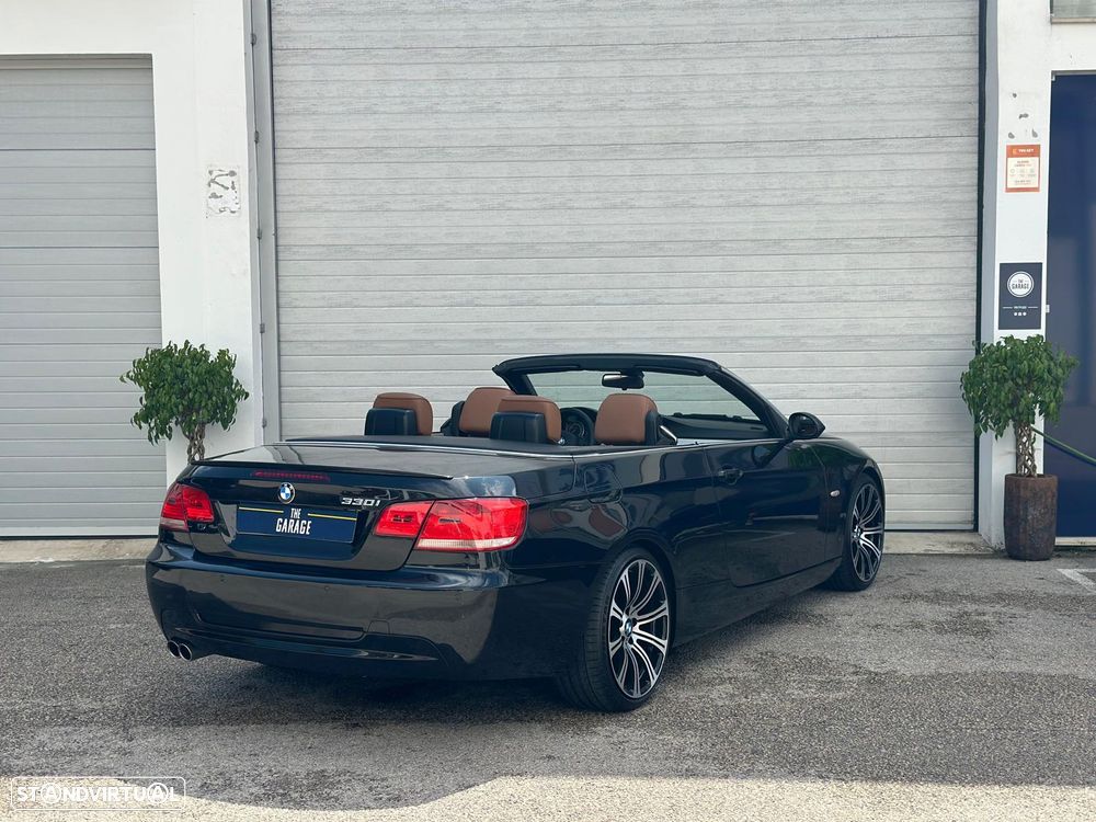 BMW 330 i Auto - 16