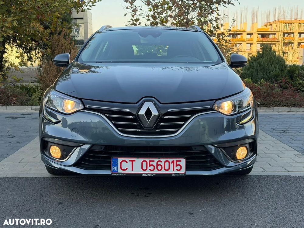 Renault Megane Grandtour TCe 140 GPF INTENS - 13