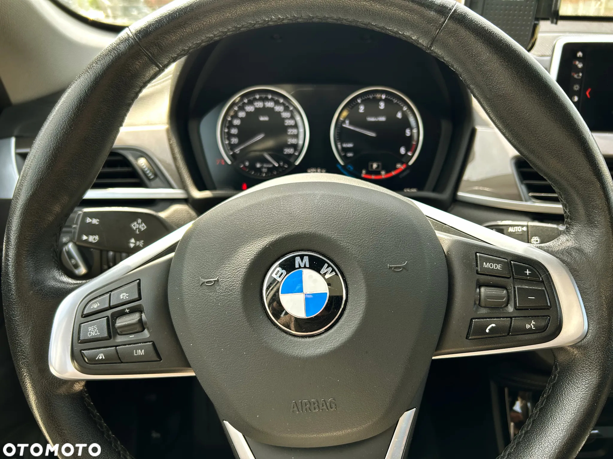 BMW X1 xDrive18d xLine - 13