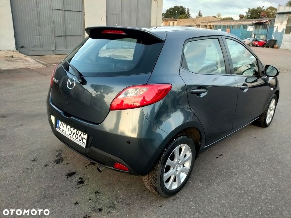 Mazda 2 - 6