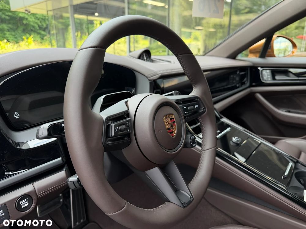 Porsche Panamera 4 - 13