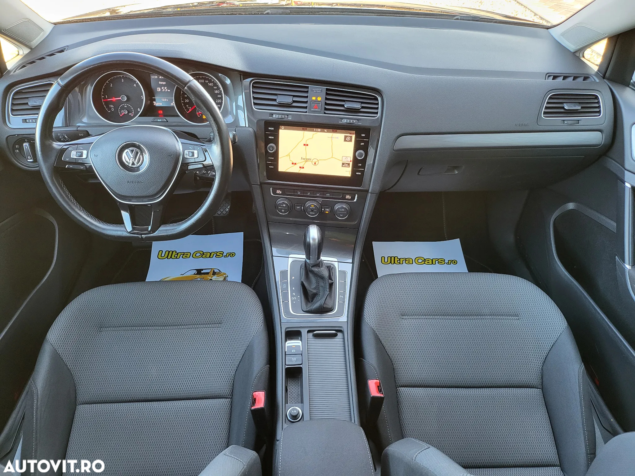 Volkswagen Golf 2.0 TDI DSG Comfortline - 9